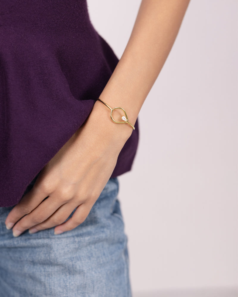 The Embrace Cuff – Gold