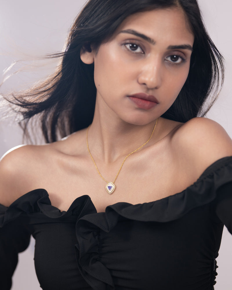 The Eternal Glow Necklace – Gold