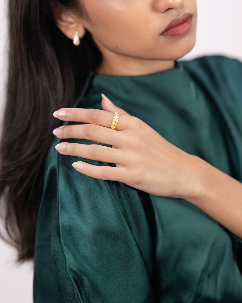 The Crown Band – Gold