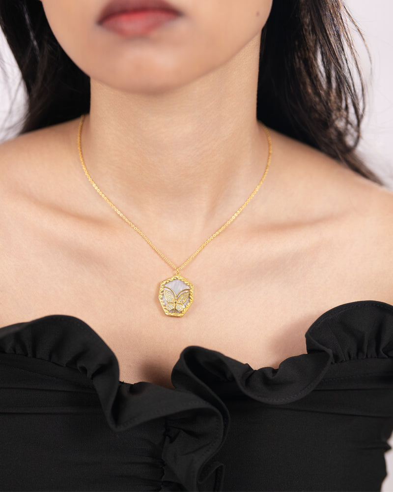 The Butterfly Emblem Necklace – Gold