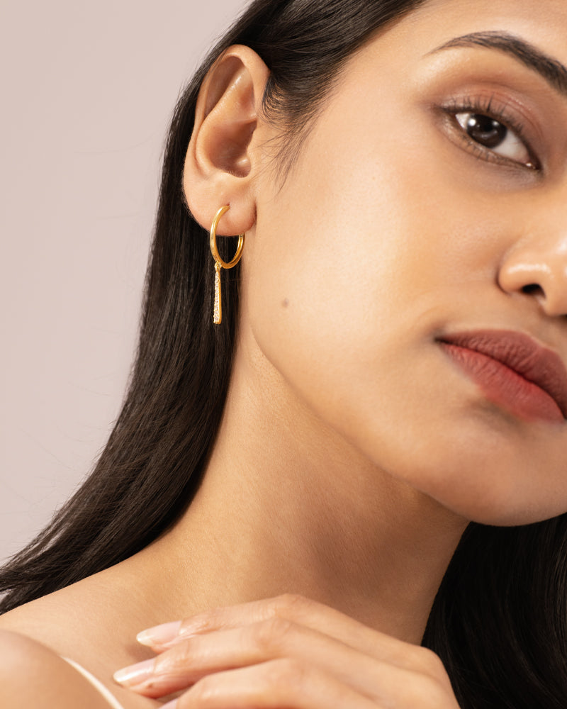 Starlight Drop Earrings – Gold