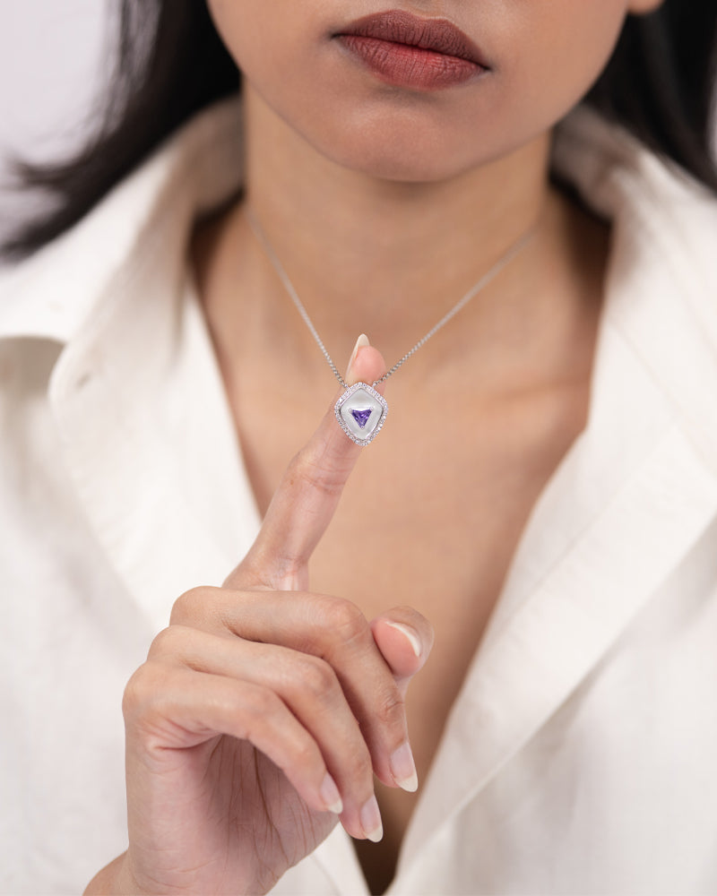 The Eternal Glow Necklace – Silver