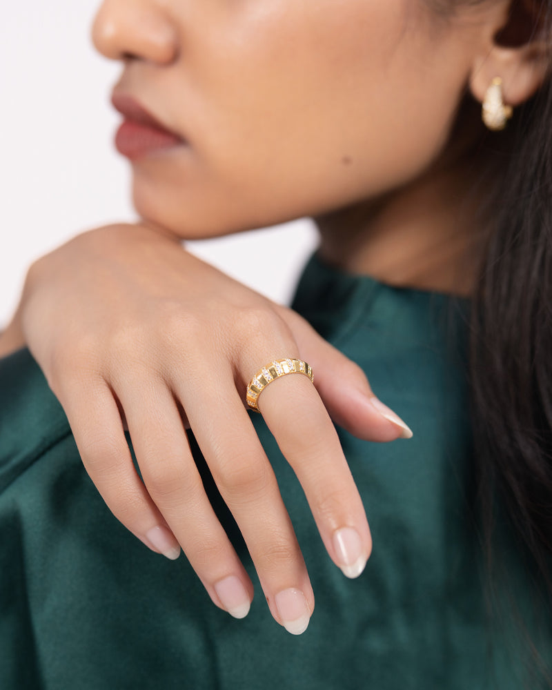 The Crown Band – Gold