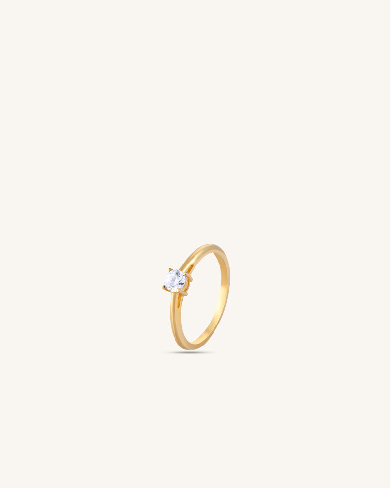 Classic Solitaire Ring – Gold