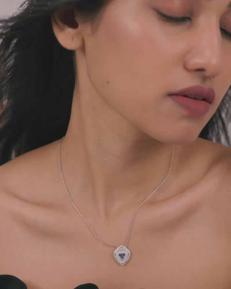 The Eternal Glow Necklace – Silver