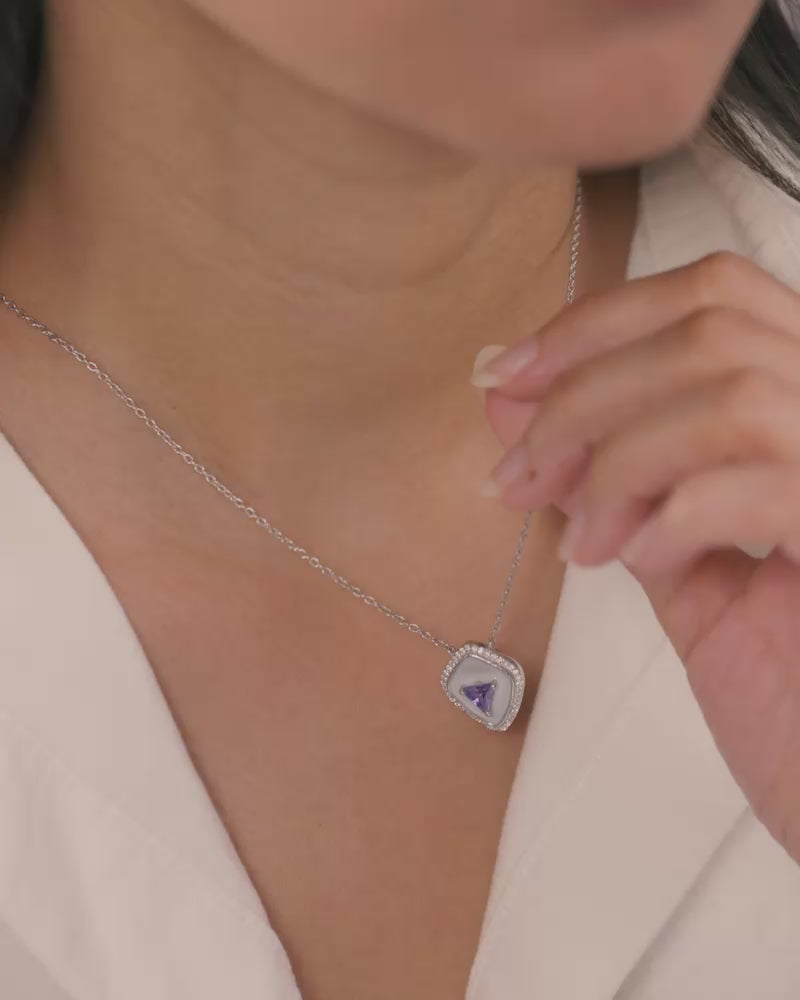 The Eternal Glow Necklace – Silver